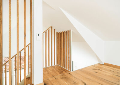 Holzboden mit Holztreppe – hochwertiger Innenausbau von der Schreinerei Kappus aus Ettenheim